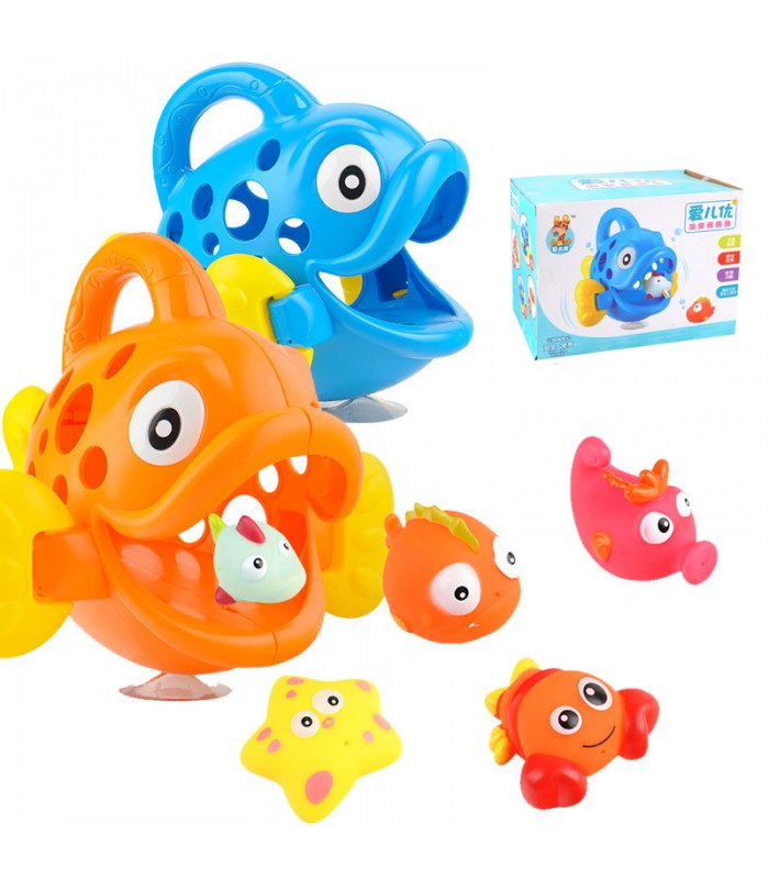 سمكة كبيرة تأكل الأسماك الصغيرة