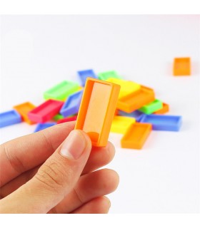 مجموعة قطار الدومينو الكهربائي